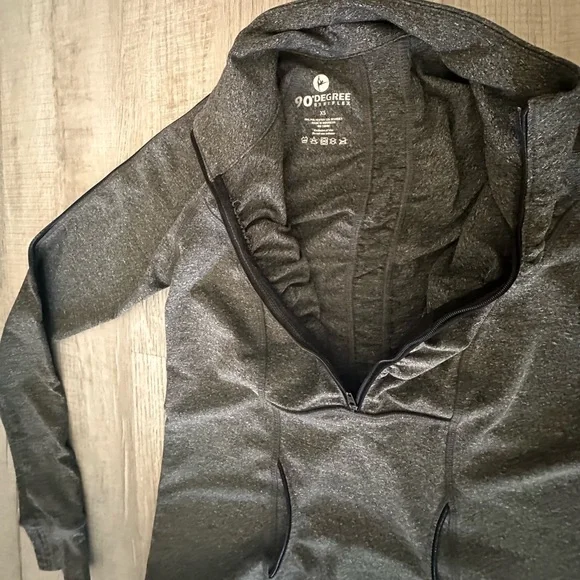 Sporty shirt - Picture 3 of 8